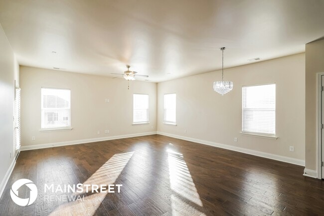 Photo - 1009 Ellington Dr