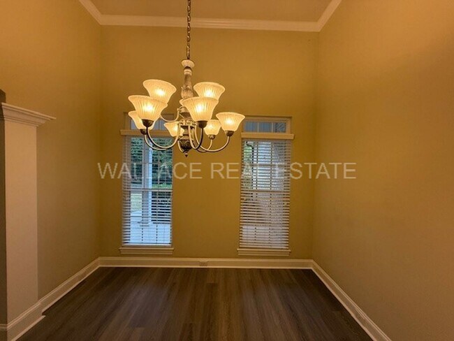 Photo - MAIN LEVEL LIVING IN THE HEART OF FARRAGUT...4 BEDROOM!!