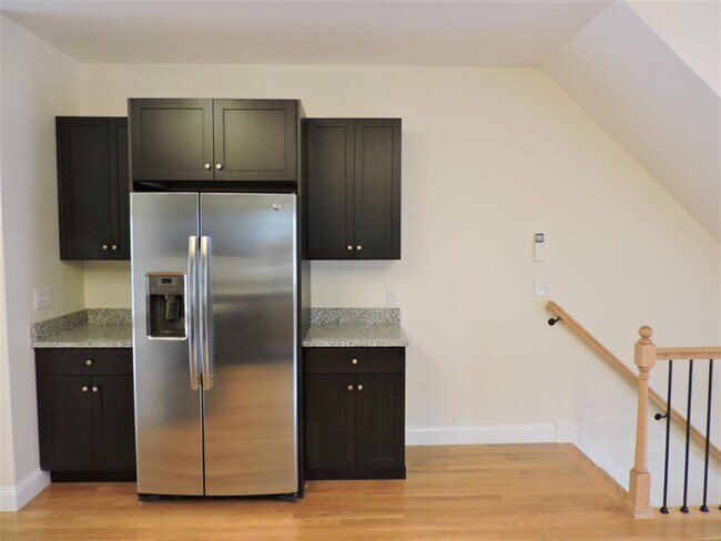 Photo - 6 Emmons Pl Unit 1