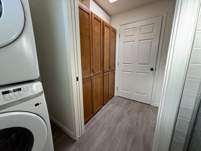 Photo - 5564 E Camden St