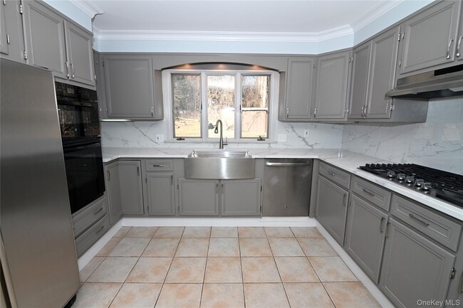 Photo - 94 Baldwin Ln