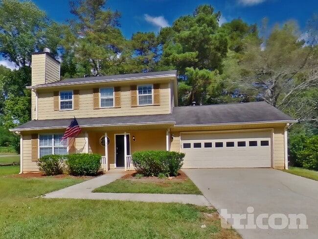 Photo - 1292 Parkwood Chase NW