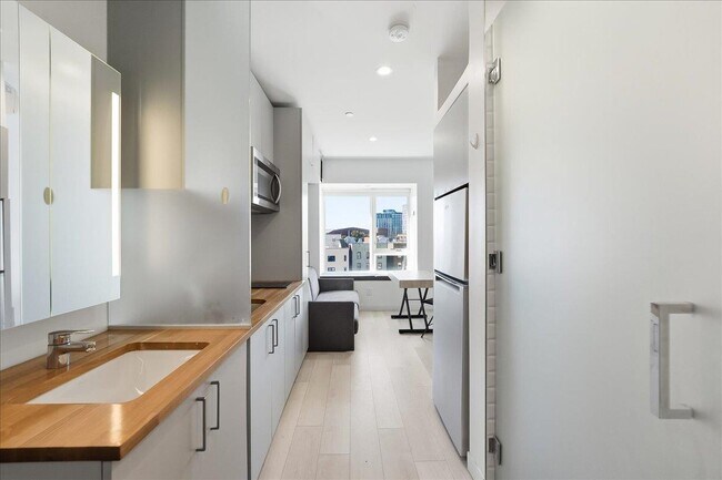 Photo - 190 Academy St Unit 606