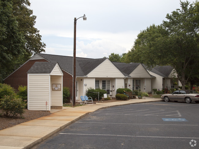 Woodridge Apartments - Woodridge Apartments