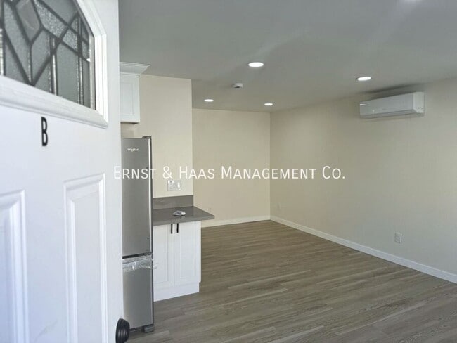 Photo - 774B Cherry Ave