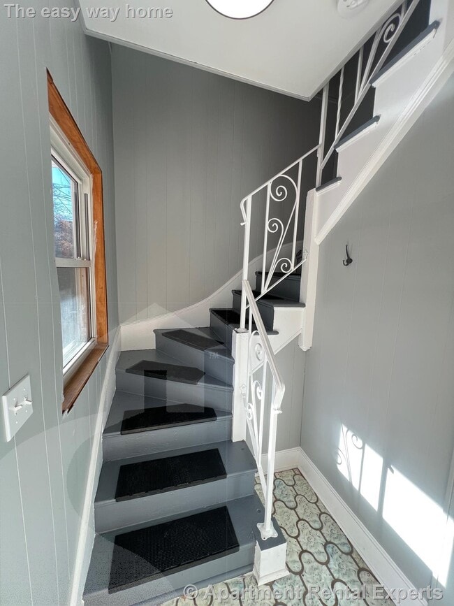 Photo - 141 Albion St Unit 2