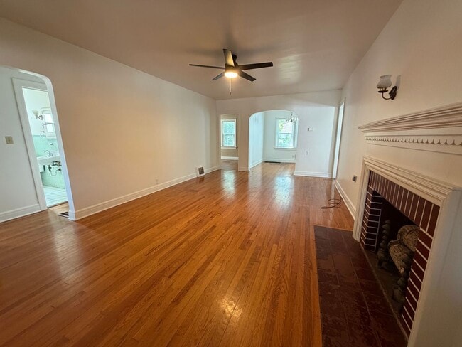 Photo - 1821 S Florence Ave