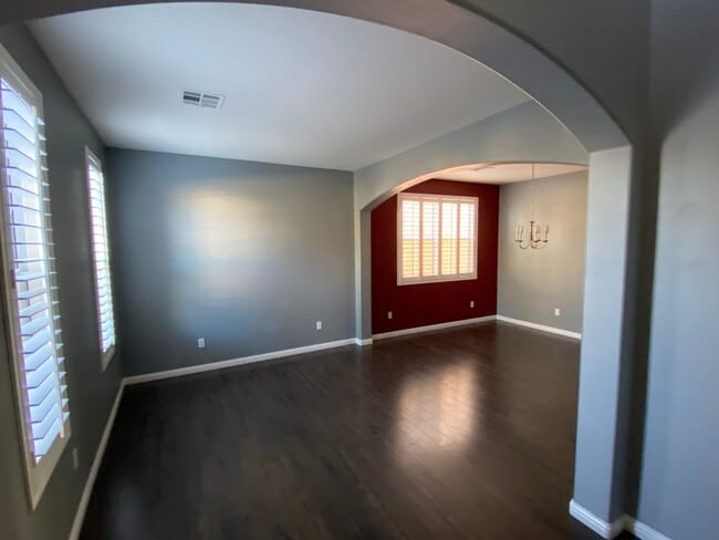 Photo - Gorgeous 4Bed/2.5Bath/2Car, 2-Story Residence with Loft in Mountains Edge Area gated Community!