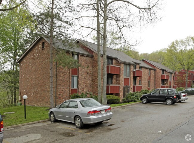 Building Photo - Poets Corner Rental