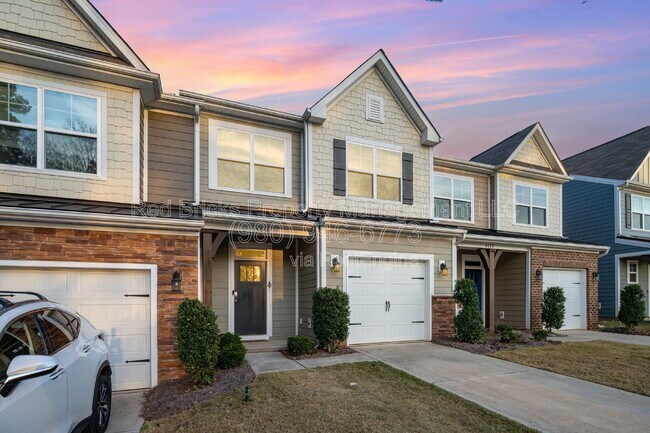 Photo - 8046 Saluda Dr