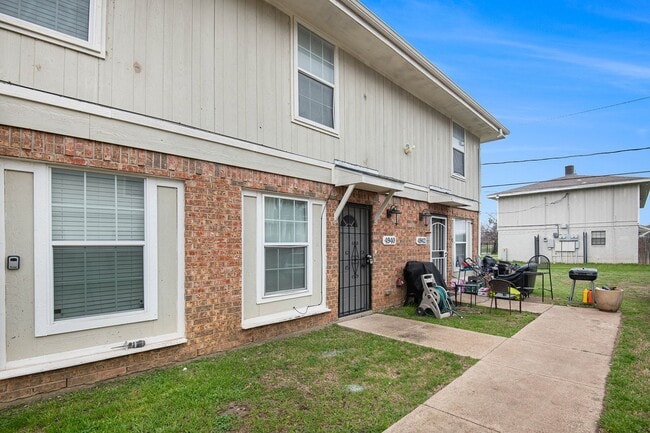 Recently updated 2-story 2-1.5 in Fort Wor... - Recently updated 2-story 2-1.5 in Fort Wor... House