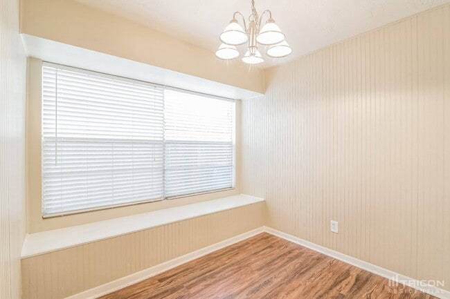 Photo - 2602 Carson Dr