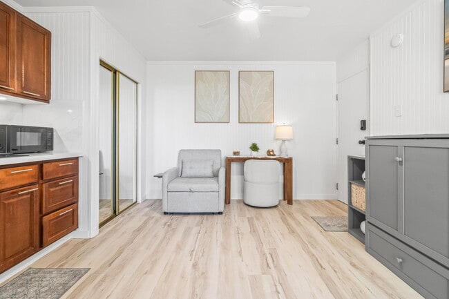 Photo - 2509 Ala Wai Blvd