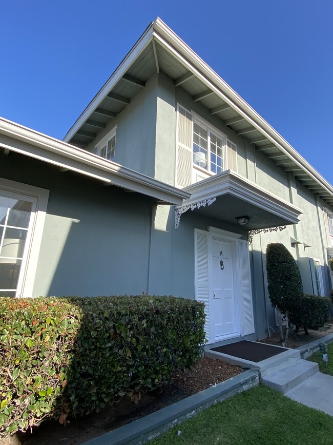 Front of unit - 1845 Anaheim Ave Unidad 3A