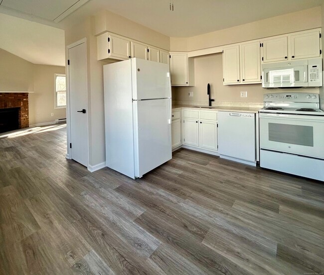 Photo - 102 Valley Dr Unit 102