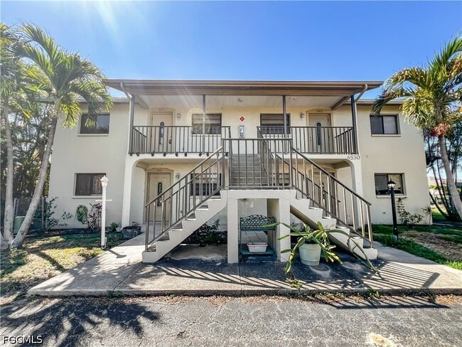 Photo - 4530 SW 10th Ave Unit 102