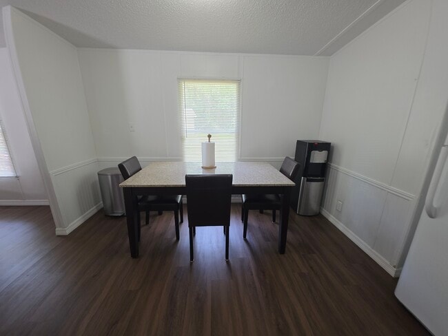 Photo - 2160 Milrose Dr