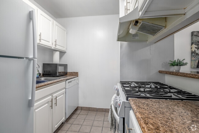 Interior Photo - Country Village Apartments