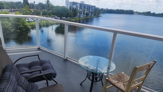 Photo - 1301 NE Miami Gardens Dr Unit 505W
