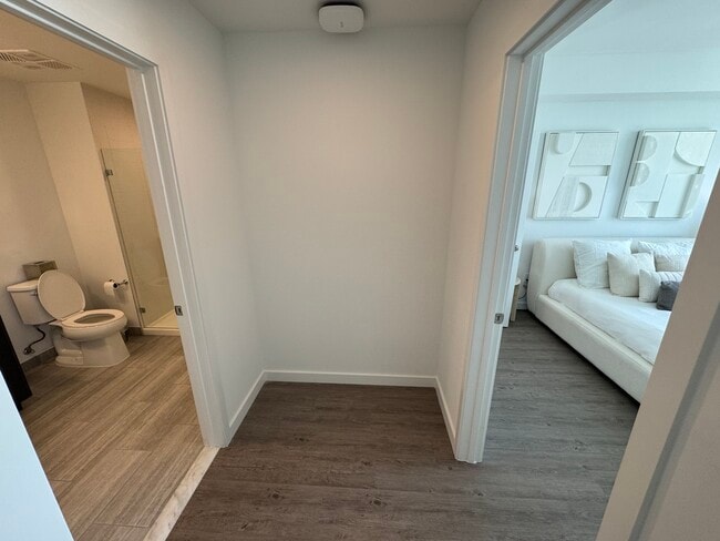 Photo - 119 NE 20th St Unidad A1