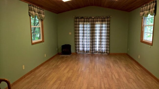 Photo - 2719 Old Harriman Hwy