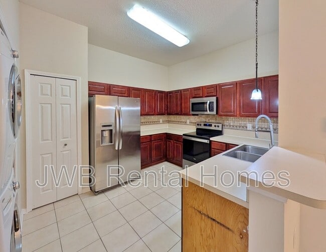 Photo - 5050 Playpen Dr Unit 8