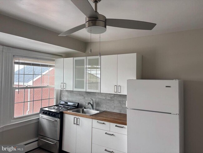 Photo - 3 E Baltimore Ave Unit 3RD FLOOR