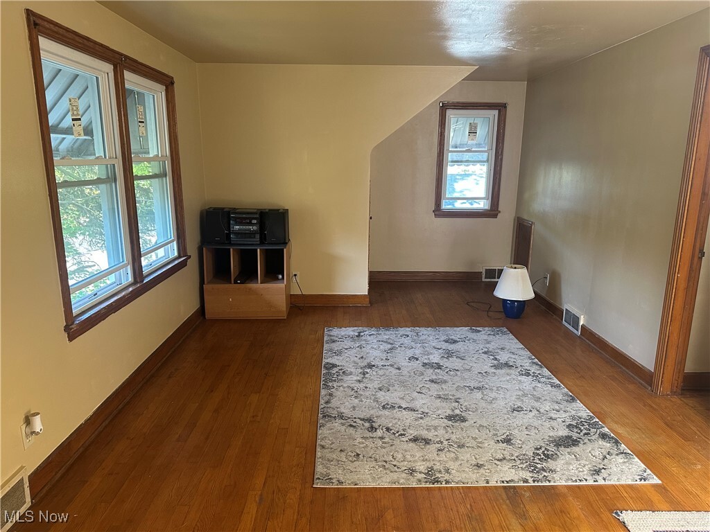 Photo - 644 W Judson Ave