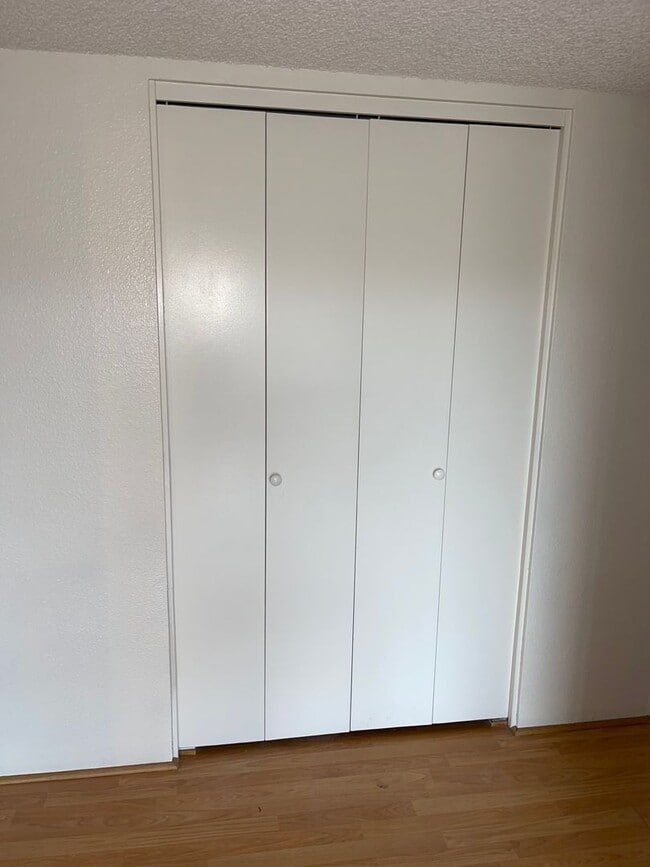 Photo - 3 Bed 1.5 Bath Duplex