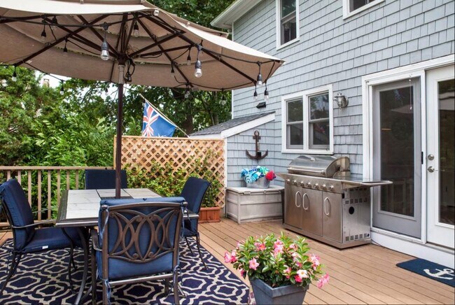 Photo - 308 Wiggins St