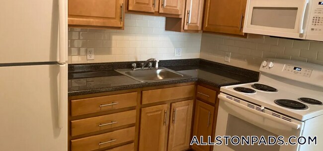 Building Photo - 20 Armington St