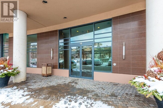 Photo - 18 Valley Woods Rd Unit 808