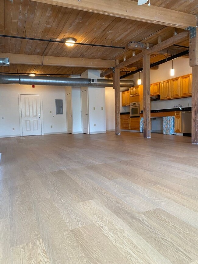 Photo - Bostonian Shoe Lofts