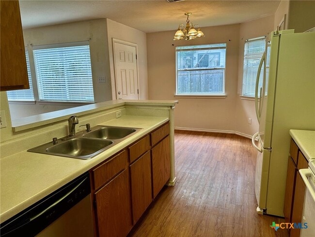 Photo - 130 Cedargrove