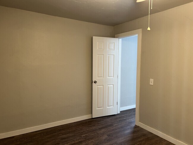123 NW 25th St