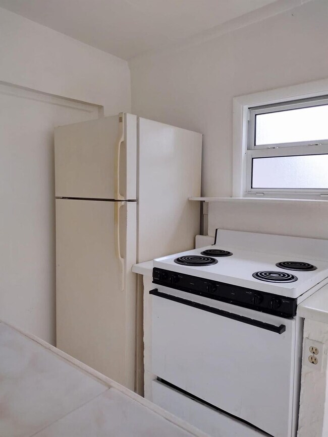 Photo - 1707 Thomas St