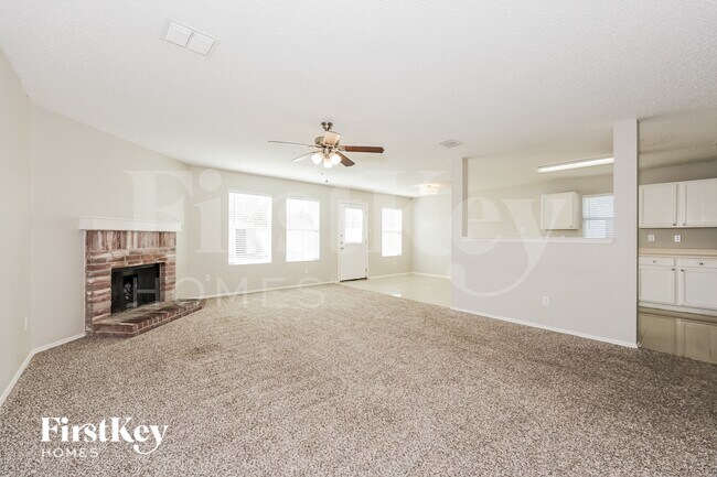 1273 Longleaf Dr