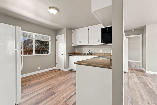 821 Blossom Way Unit 821-04