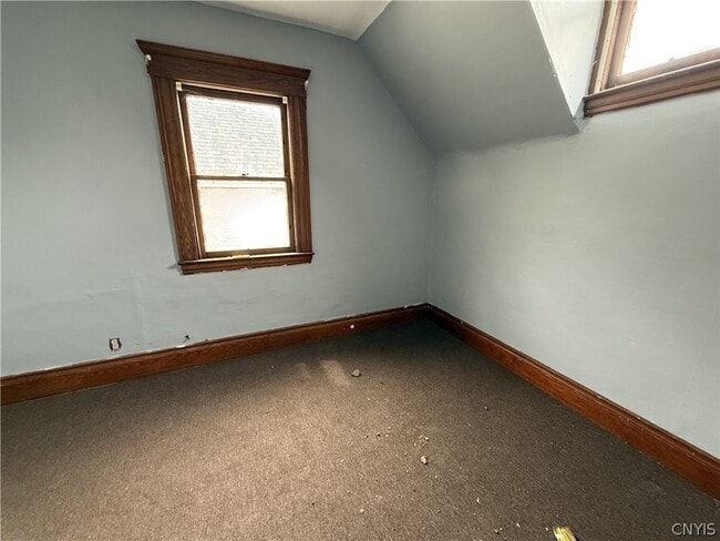 Photo - 154 Seeley Ave