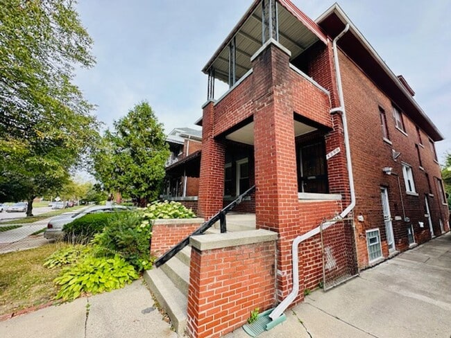 Photo - 4287 W Grand St Unit 4289 W Grand- Upper