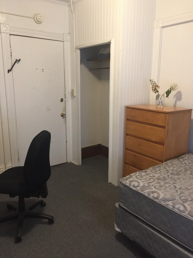 Habitación 2 - 410 Stewart Ave