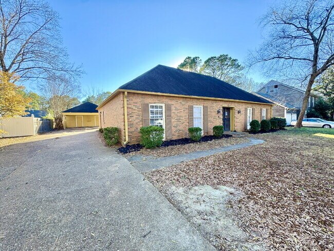 Photo - 6843 Amersham Dr