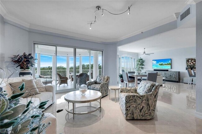 4811 Island Pond Ct