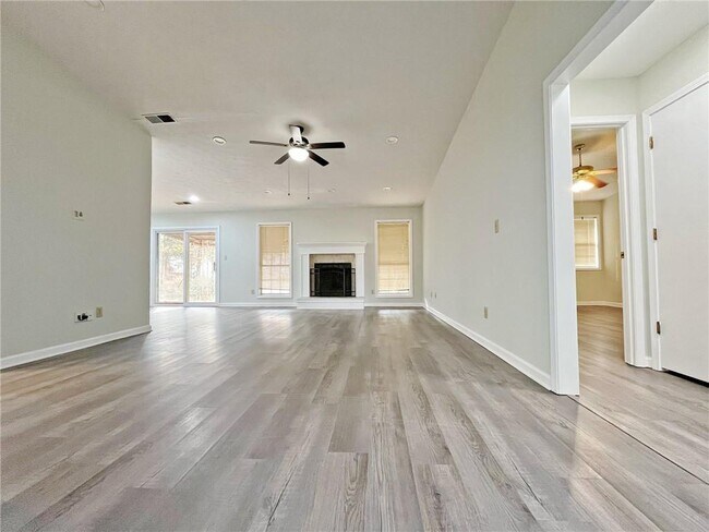 Photo - 11250 Ridge Hill Dr