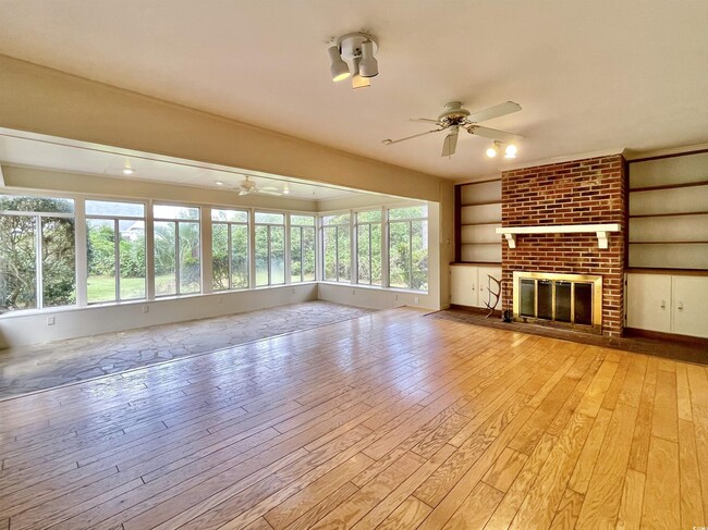 Photo - 219 Green Lake Dr