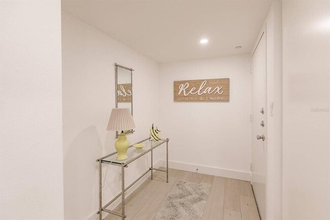 Photo - 1055 W Peppertree Dr Unit 207AA