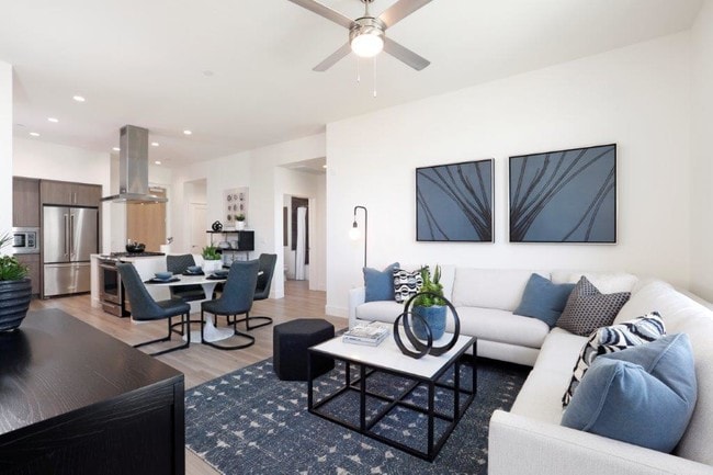 Relaxed Living | 2B B705 Club Collection