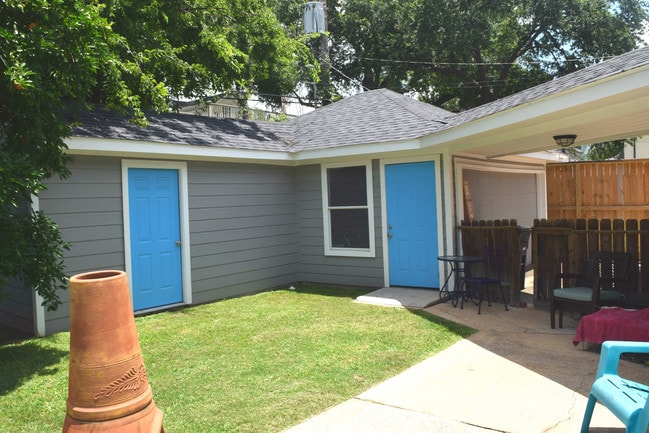 Photo - 2324 Sheridan St Unidad A