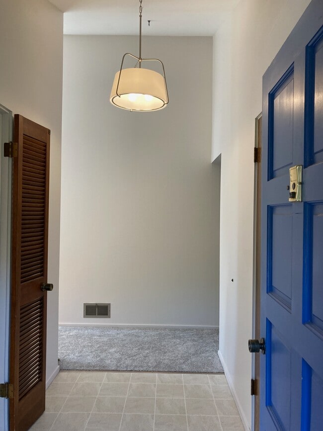 Building Photo - 6007 74th St NE