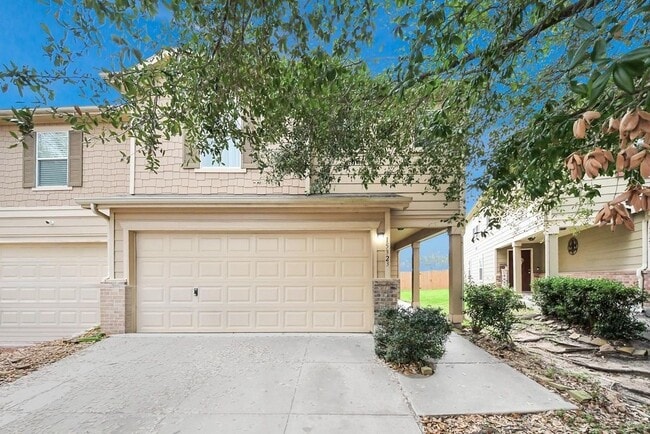 Building Photo - 15323 Trinity Meadow Dr